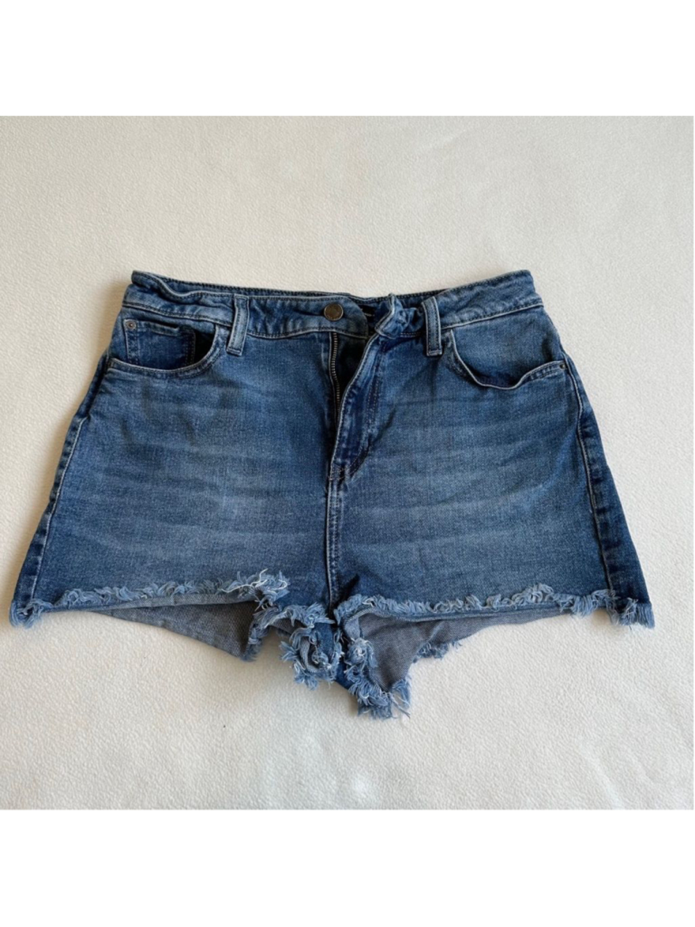 Guess Women's Size 29 Blue Denim Shorts